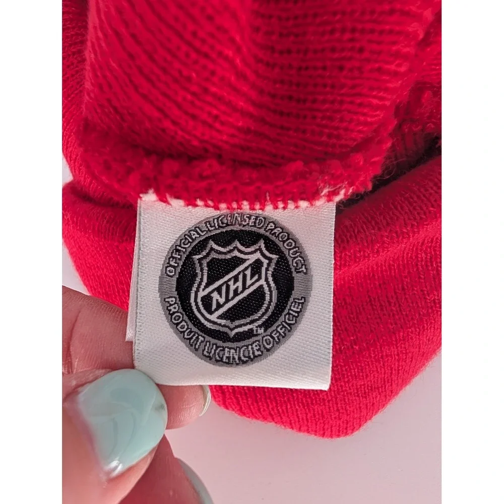 NHL Chicago Blackhawks Beanie Unisex OSFA Red Patrick Kane 88 Pom Pom Hat